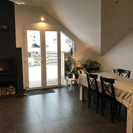 Le Grand Sapin. Maison Au Calme Proche Commerces Holiday home