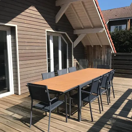 Le Grand Sapin. Maison Au Calme Proche Commerces Hébergement de vacances *