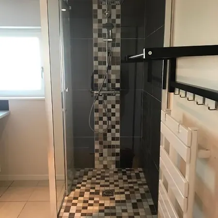 Le Grand Sapin. Maison Au Calme Proche Commerces Feriehus Gérardmer